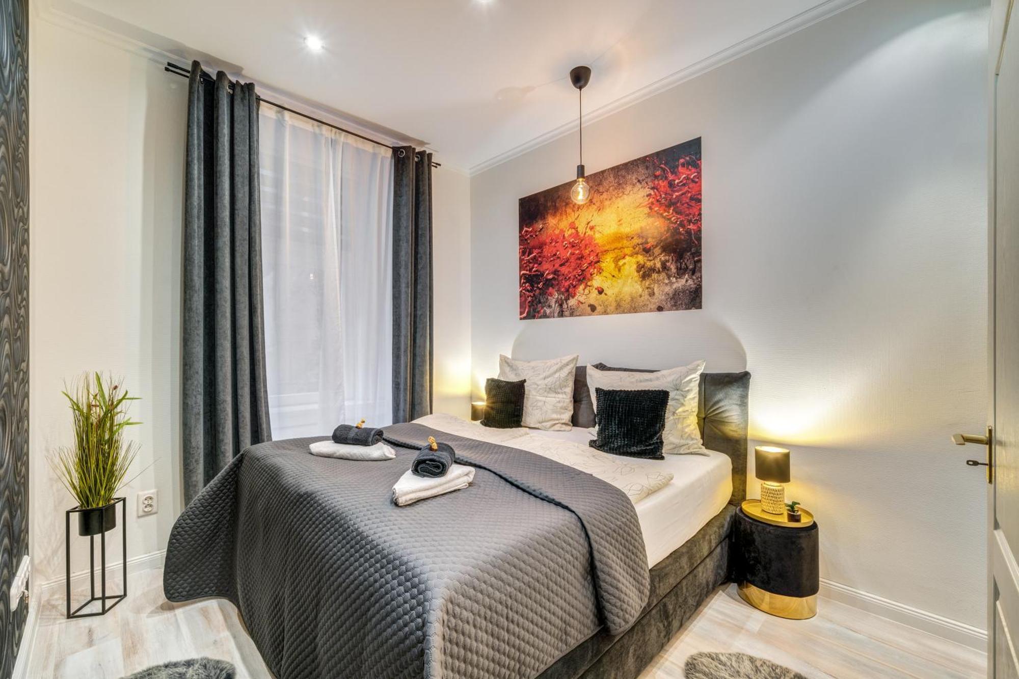 Sweet Dreams At Opera House Downtown Apartment Budapest Bagian luar foto
