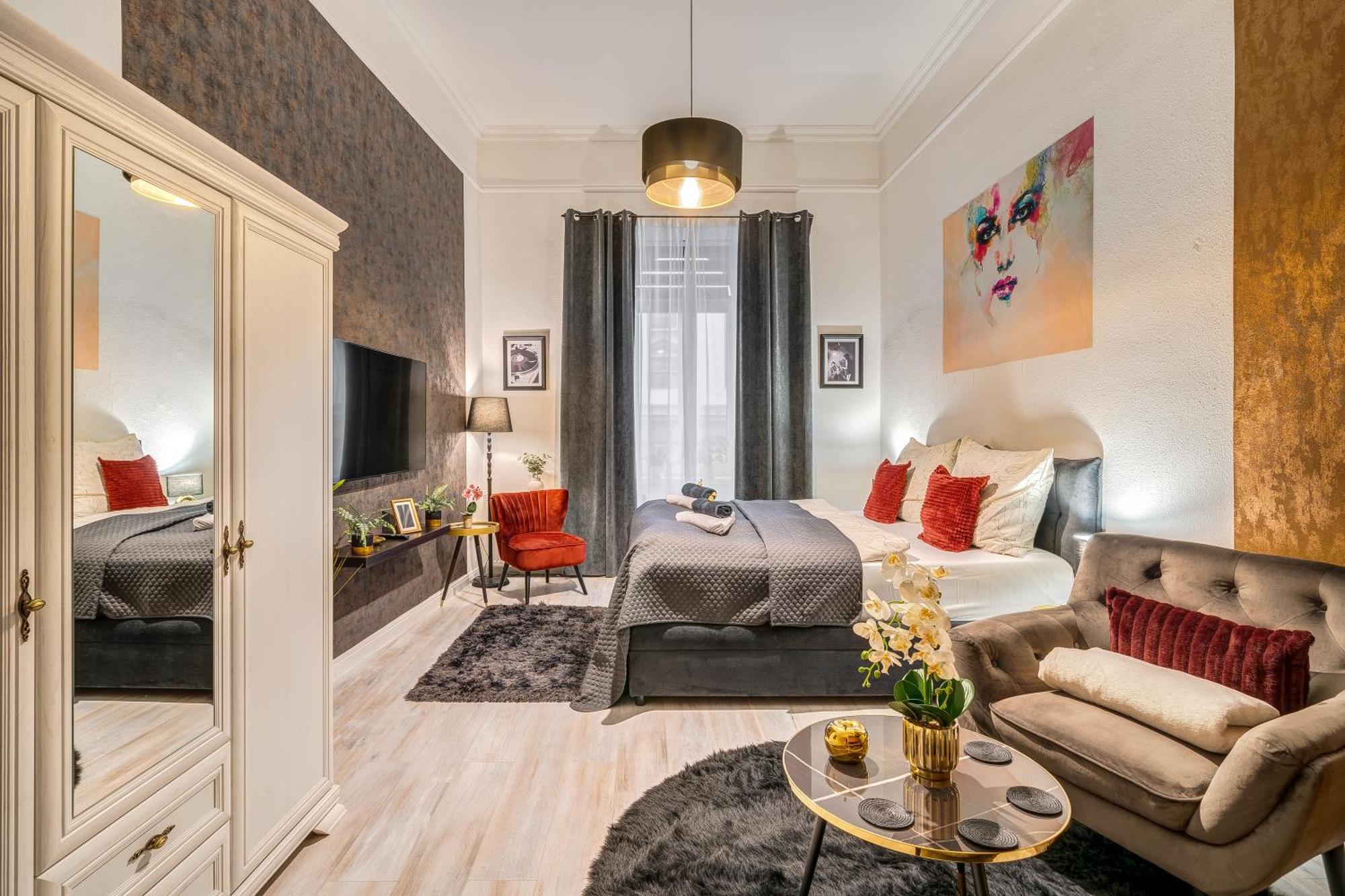 Sweet Dreams At Opera House Downtown Apartment Budapest Bagian luar foto